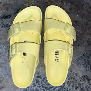 Birkenstock Arizona EVA in popcorn!